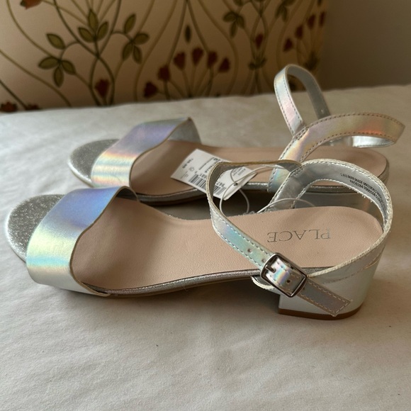 Silver sparkly girls heeled sandals - Picture 3 of 4